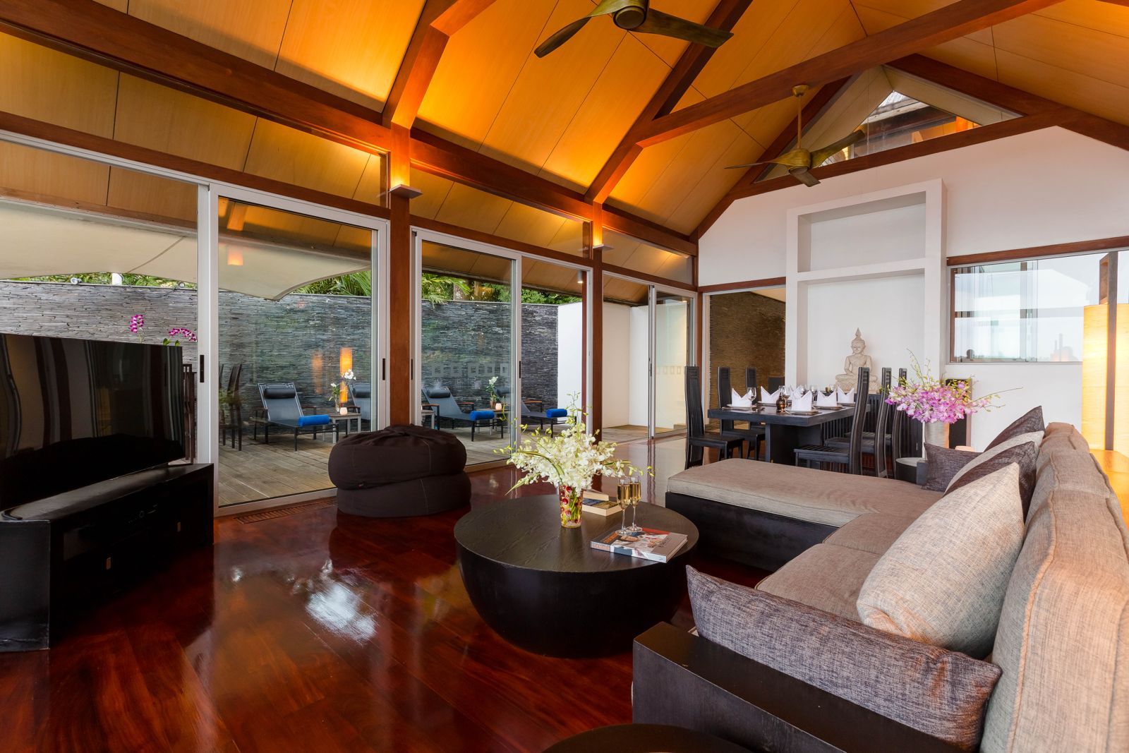 Luxury Sunset 4 Bedroom Surin - 1