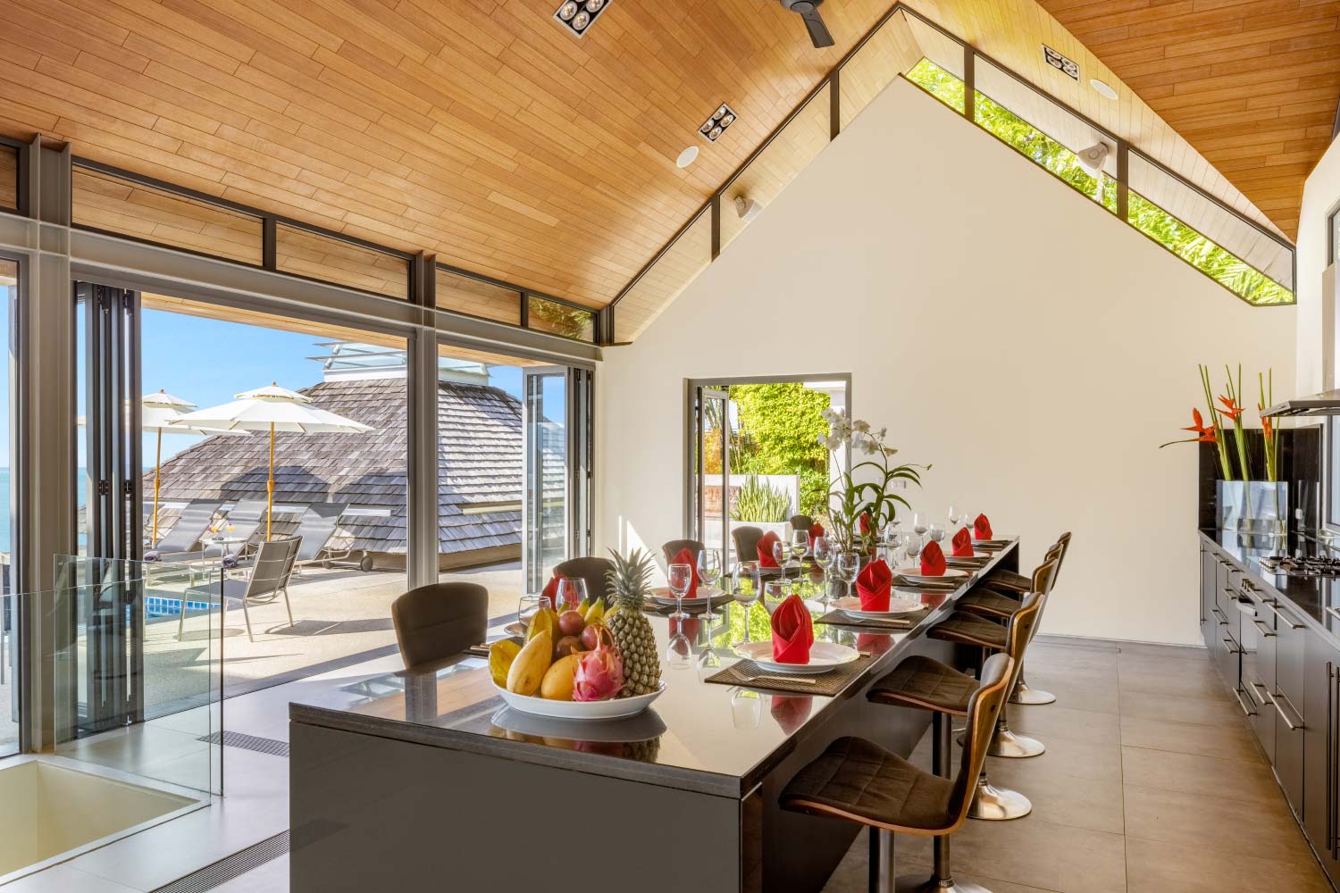 17-Villa-Benyasiri-Dining-Area